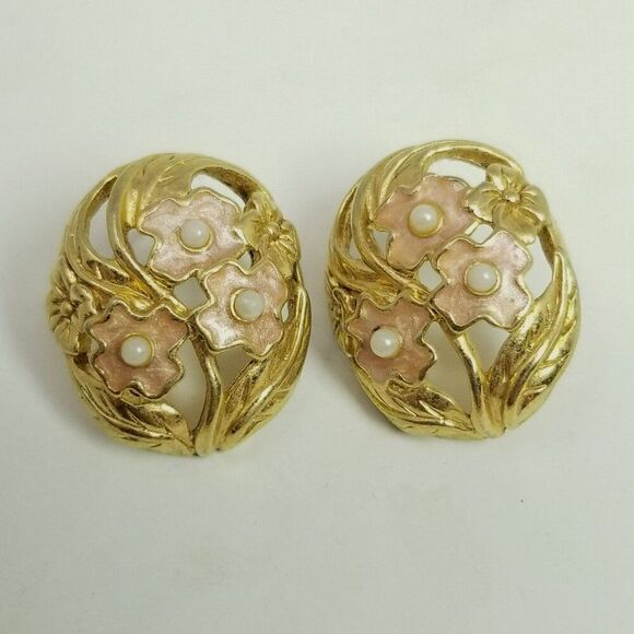 Vintage Pink Enamel and Gold Tone Oval Flower Stud Earrings, Retro 80s 90s Style - Picture 5 of 6